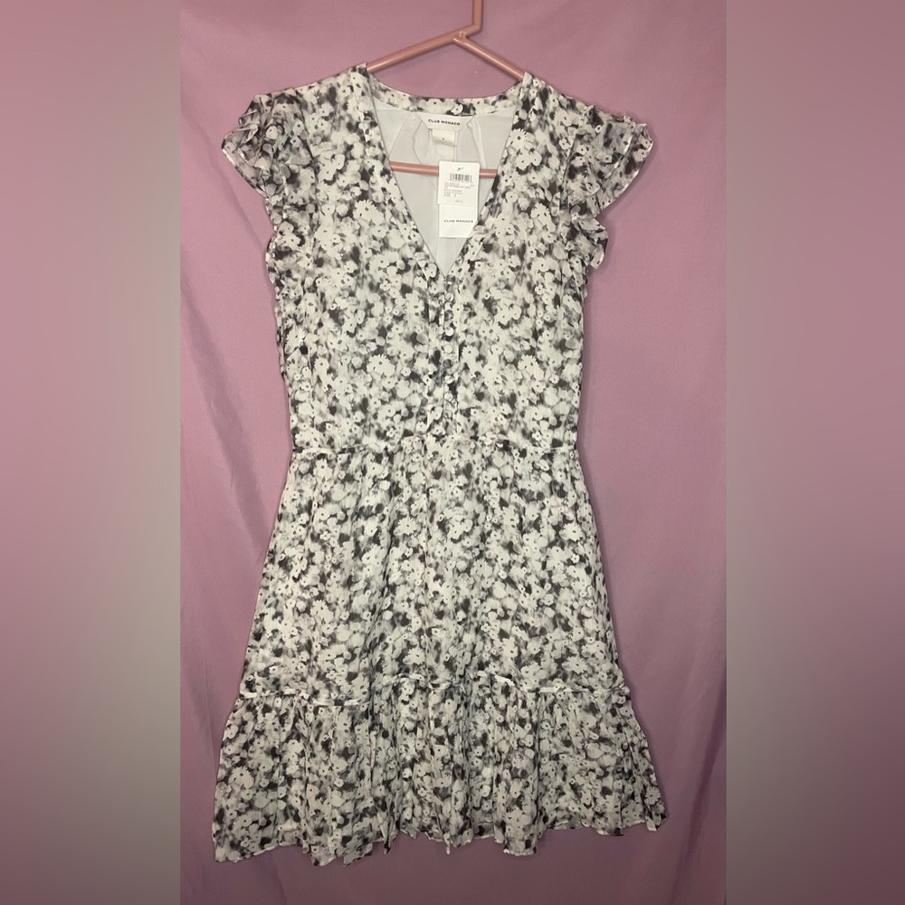 Club Monaco Dress Black & White Printed Tiered Day Dress Floral NWT Sz 2 Ruffle